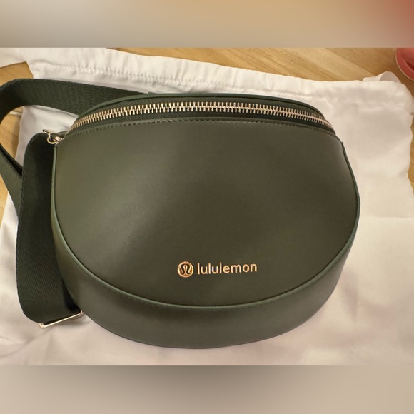 lululemon athletica green Crossbody Bag - Picture 2 of 4